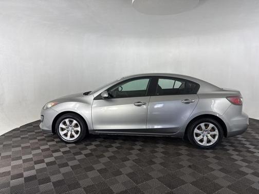 2013 Mazda Mazda3 i Sport
