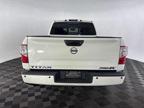 2019 Nissan Titan PRO-4X