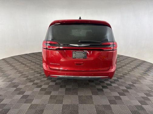 2024 Chrysler Pacifica Touring-L
