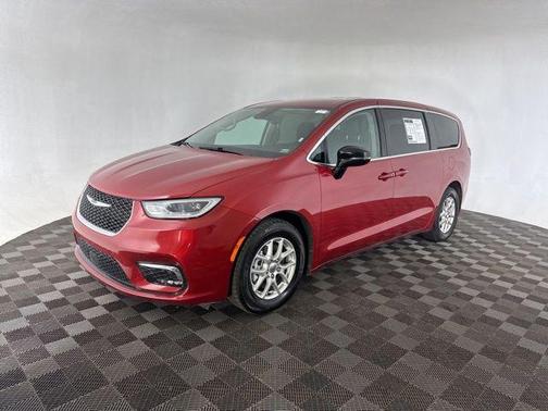 2024 Chrysler Pacifica Touring-L