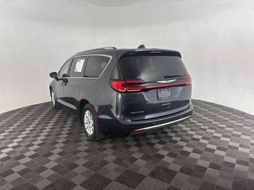 2021 Chrysler Pacifica Touring-L