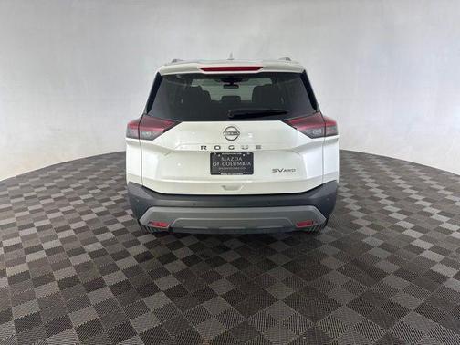 Pearl White Tri-Coat 2023 Nissan Rogue SV