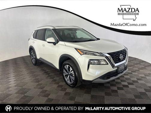 Pearl White Tri-Coat 2023 Nissan Rogue SV