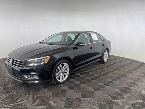 2018 Volkswagen Passat 2.0T SE w/ Technology