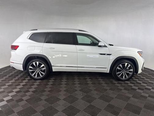 2022 Volkswagen Atlas 3.6L SEL Premium R-Line