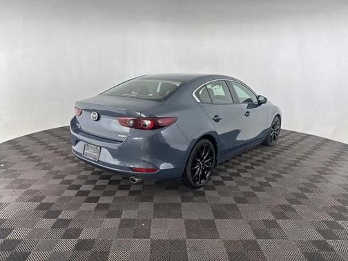 2024 Mazda Mazda3 Carbon Edition