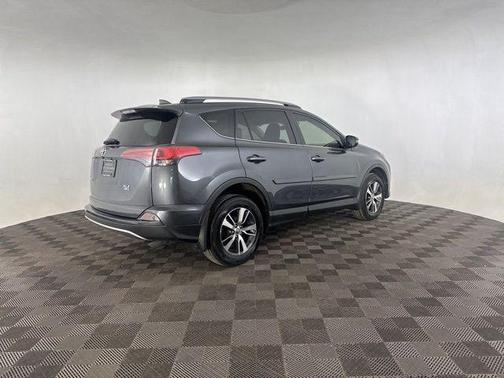Magnetic Gray Metallic 2018 Toyota RAV4 XLE