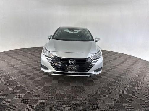 2023 Nissan Versa 1.6 SV