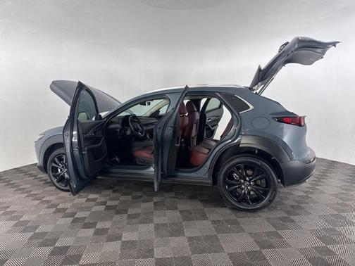 2025 Mazda CX-30 2.5 S Carbon Edition