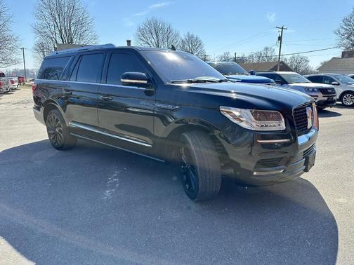 Black 2020 Lincoln Navigator L Reserve