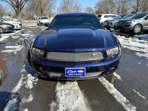 2010 Ford Mustang V6