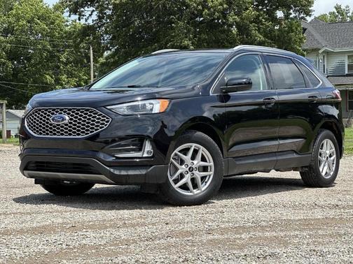 Agate Black Metallic 2024 Ford Edge SEL