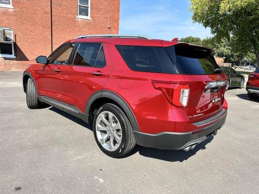 2020 Ford Explorer Platinum