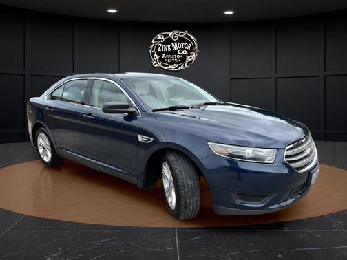 Blue Jeans 2016 Ford Taurus SE