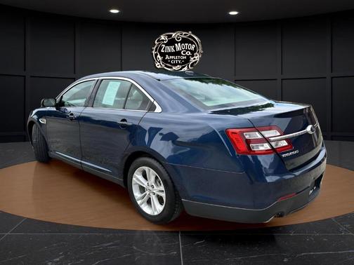 Blue Jeans 2016 Ford Taurus SE