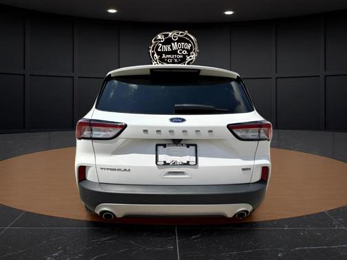 2022 Ford Escape Titanium Hybrid