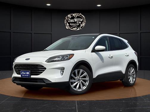 Star White 2022 Ford Escape Titanium Hybrid