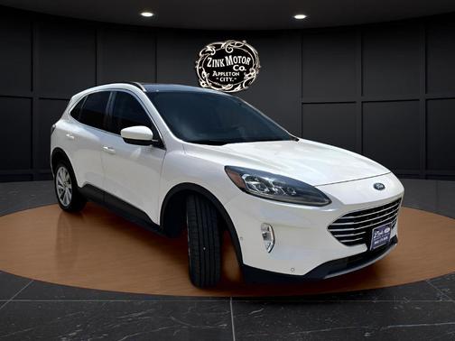 Star White 2022 Ford Escape Titanium Hybrid