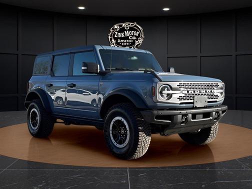 Azure Gray Metallic 2024 Ford Bronco Badlands