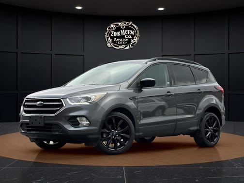 Magnetic Metallic 2019 Ford Escape SE