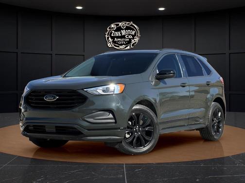 Forged Green Metallic 2022 Ford Edge SE