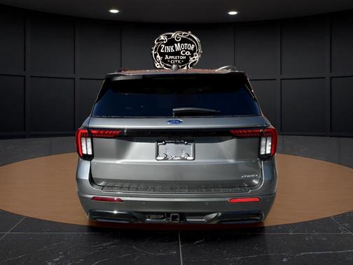 Carbon Gray 2026 Ford Explorer ST-Line