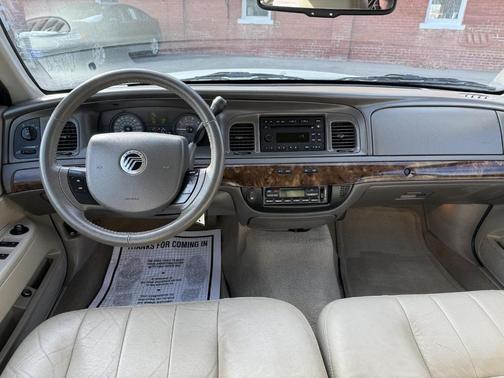 2010 Mercury Grand Marquis LS