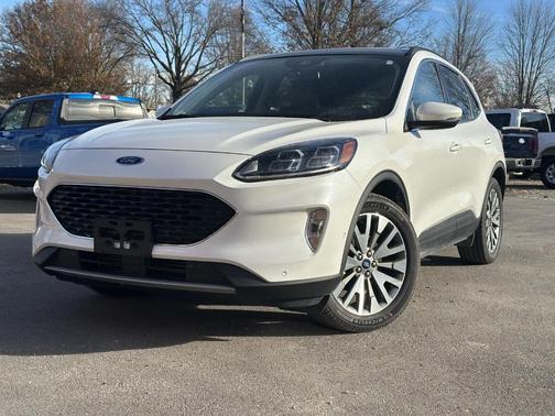 2020 Ford Escape Titanium