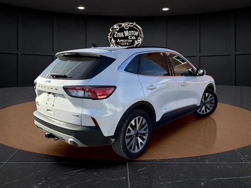 2020 Ford Escape Titanium