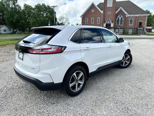Star White 2024 Ford Edge SEL