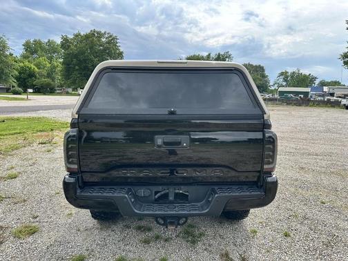 Midnight Black Metallic 2021 Toyota Tacoma TRD Sport