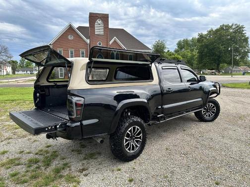 Midnight Black Metallic 2021 Toyota Tacoma TRD Sport