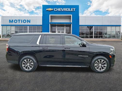 2022 Chevrolet Suburban LT