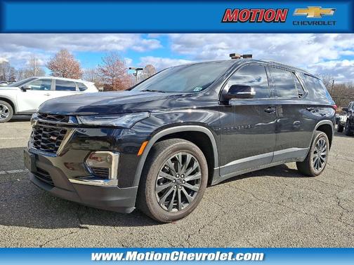 2023 Chevrolet Traverse RS