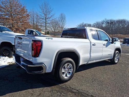 2021 GMC Sierra 1500 SLE