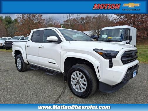 2024 Toyota Tacoma SR5