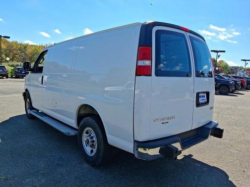 2023 GMC Savana 2500 Work Van