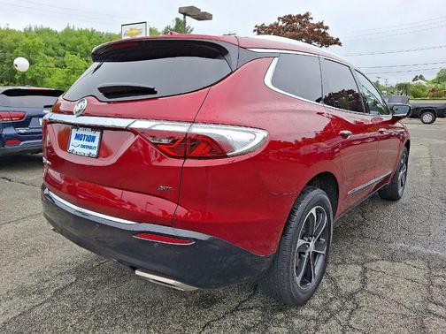 2022 Buick Enclave Essence