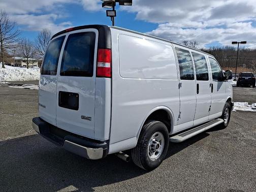 2024 GMC Savana 2500 Work Van