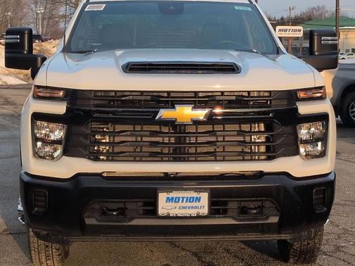 Summit White 2026 Chevrolet Silverado 3500 WT