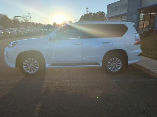 2017 Lexus GX 460 Base