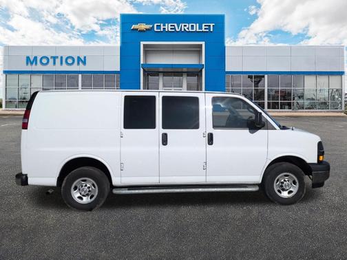 2024 Chevrolet Express 2500 Work Van