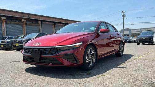 2024 Hyundai ELANTRA SEL
