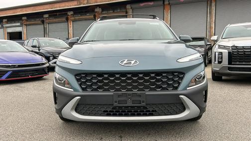 2022 Hyundai KONA SEL