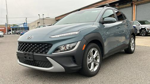 2022 Hyundai KONA SEL