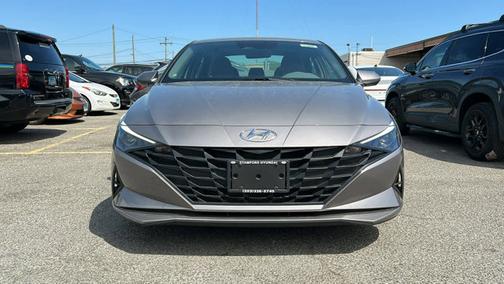 2023 Hyundai ELANTRA SE