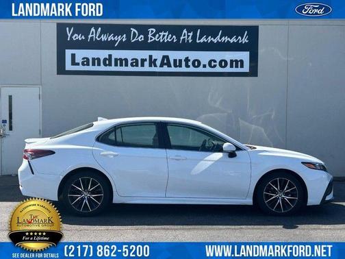 2023 Toyota Camry SE