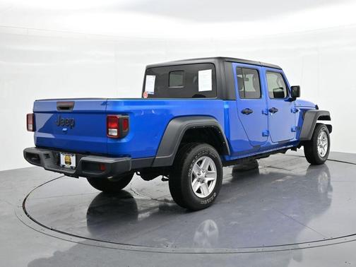 2023 Jeep Gladiator Sport