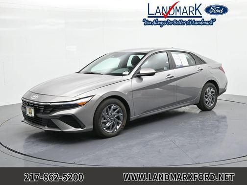 2024 Hyundai ELANTRA SEL