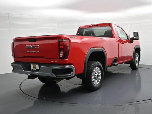 Cardinal Red 2022 GMC Sierra 1500 SLE